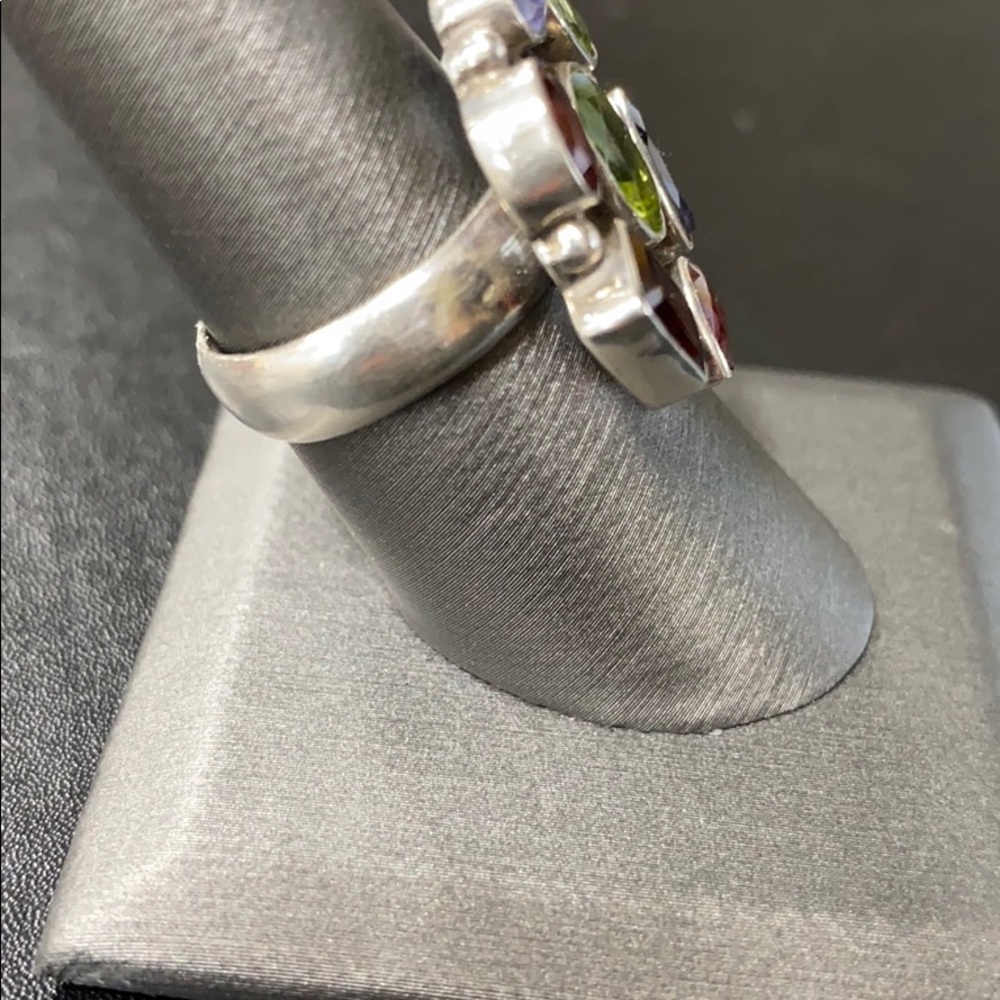 Silver Ring - Picture 2 of 3